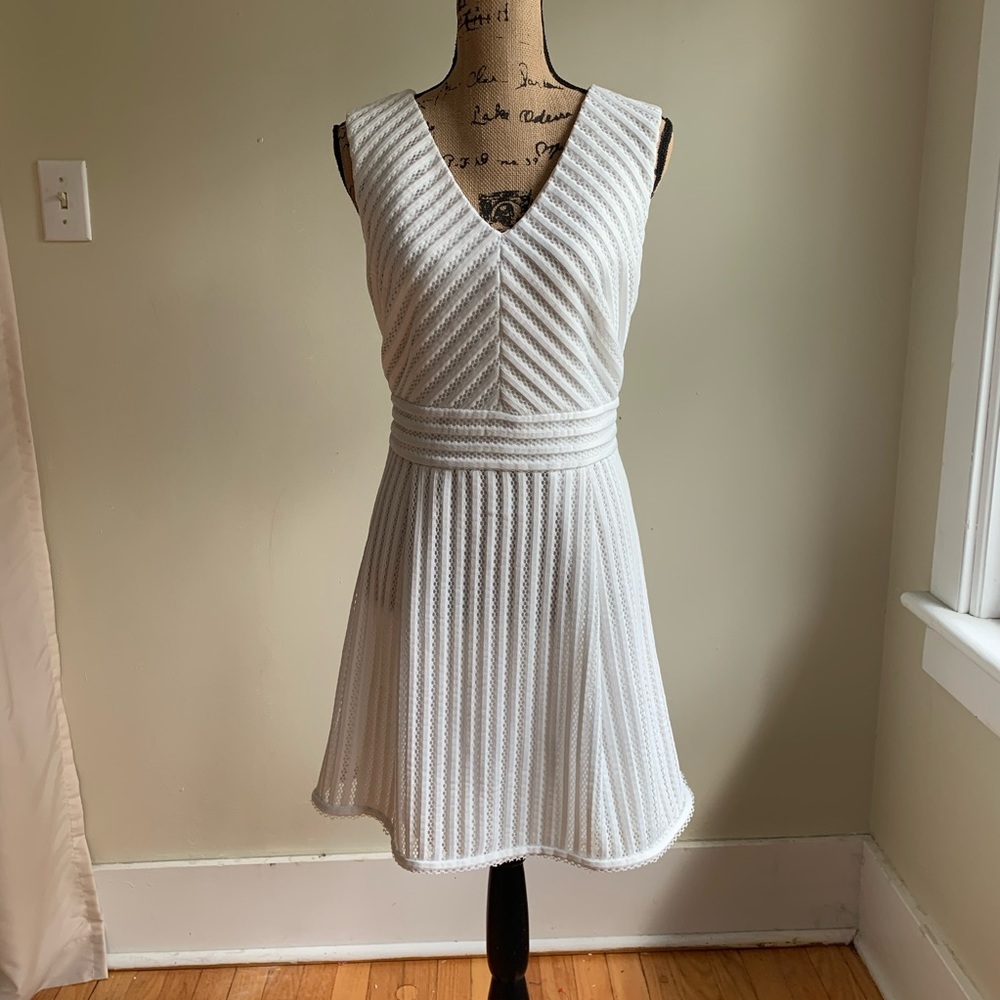 Sandra Darren white dress size 14